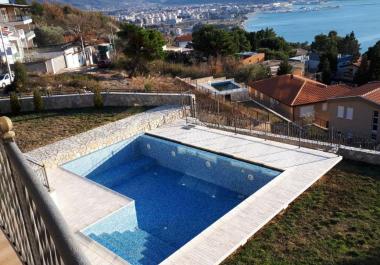 Panoramik deniz manzaralı ve havuzlu, Bar, Shushanjda güzel ve modern villa