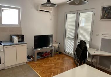 Petrovacta rahat 44m2 daire, otopark dahil