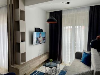 Tivatta Porto Montenegroya yakın modern mobilyalı 1 yatak odalı 42 m2 daire