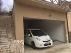 Sahilde lüks üç katlı 132 m2 daire, Barda havuzlu