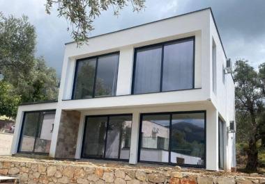 Barda havuz ve deniz manzaralı özel 170 m2 villa