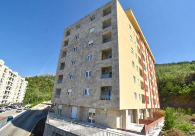 Bečićide Lüks Deniz Manzaralı 43 m2 Daire, Otoparklı