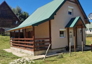 Žabljakta şömineli kayak pistlerinin yakınında yer alan Cozy mountain retreat 75 м2 ev