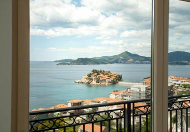 Sveti Stefan manzaralı apartman